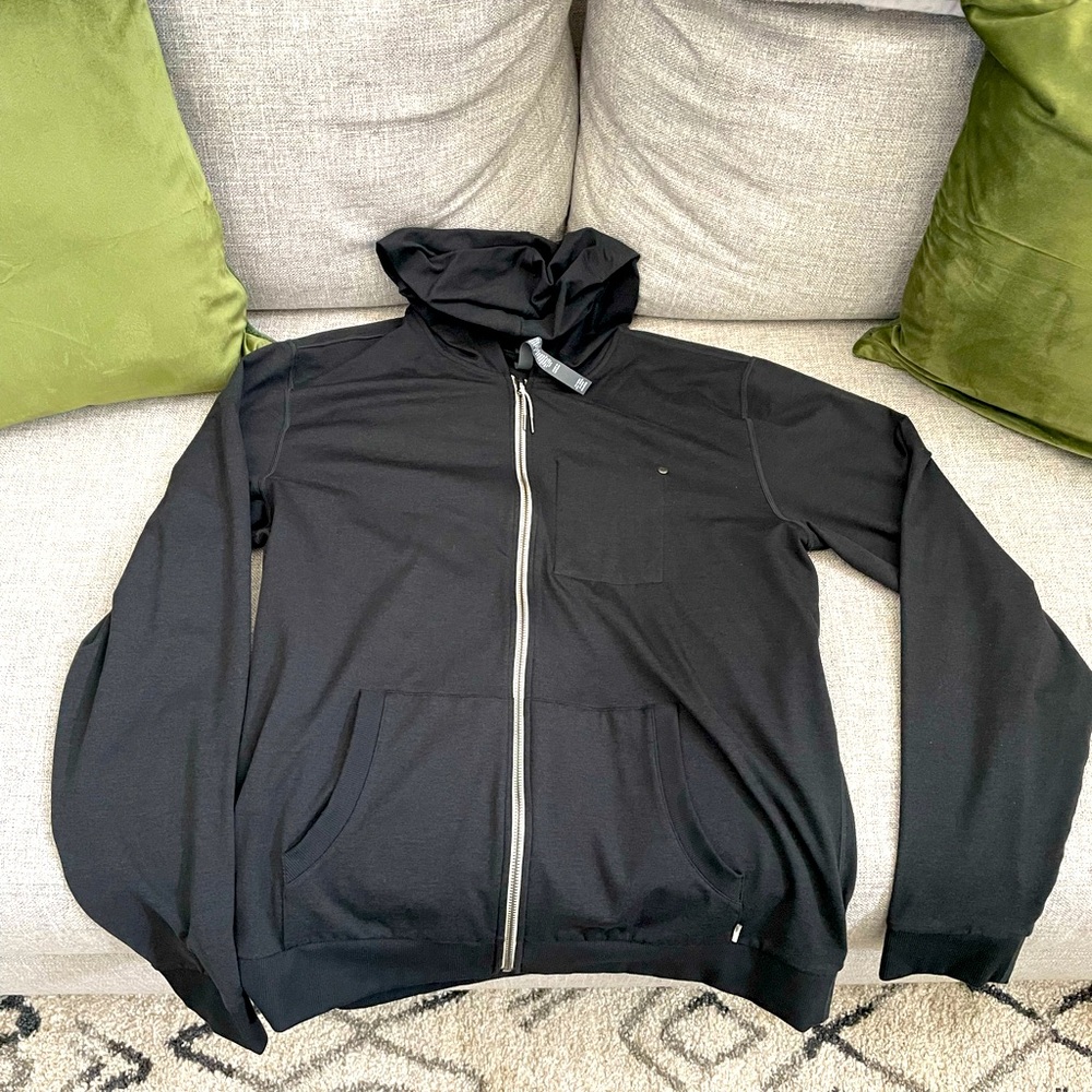 Vuori Coronado Black Zip Sweatshirt